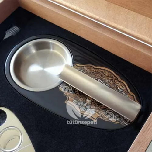 Alec Bradley Premium Humidor + 24's Puro seti - 4